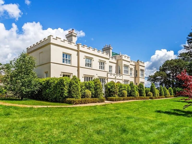 Westcott House Nursing Home - Nursing Home in Dorking, England photo 2