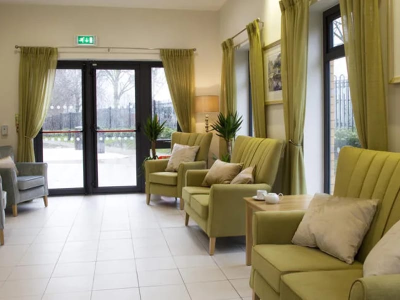 London Care - Montgomery Court in Rochester, England photo 3