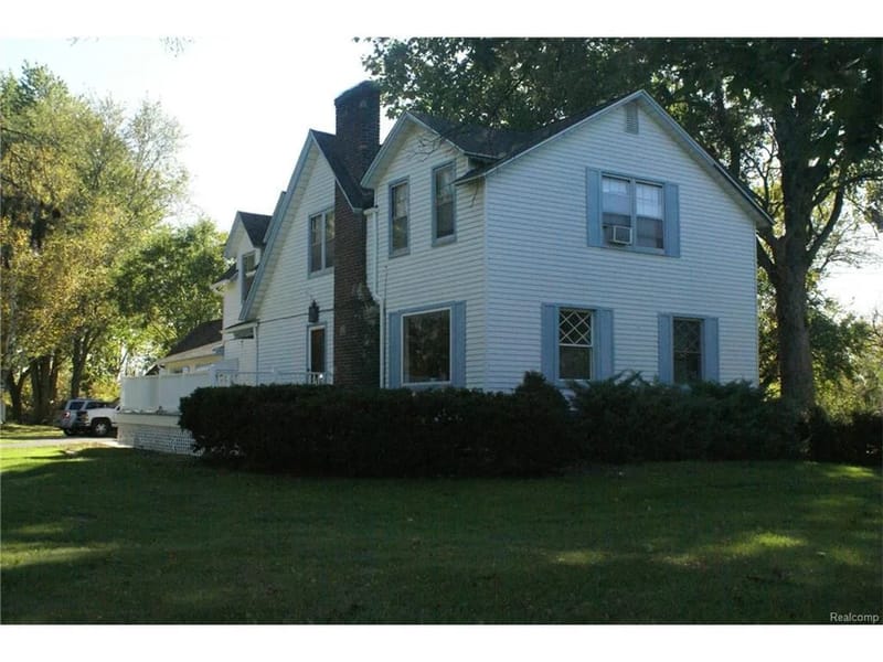 Arsenal Rd House - Assisted Living in Flat Rock, MI photo 2