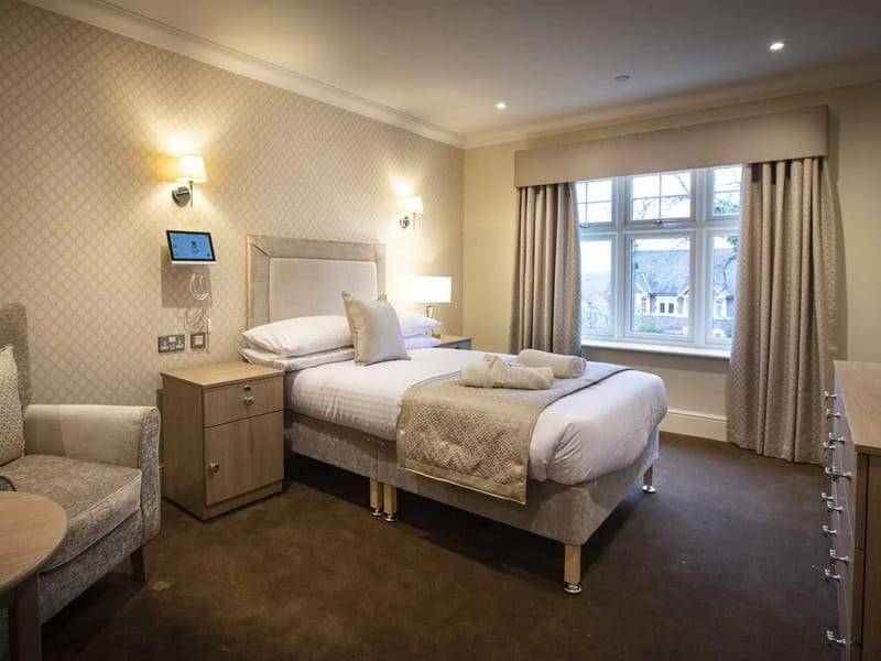 Kingsfield Court Care Home in Leicester, England photo 3