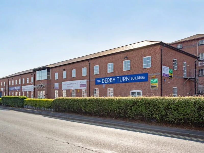 46 Derby Road - Assisted Living in Burton On Trent, England photo 3