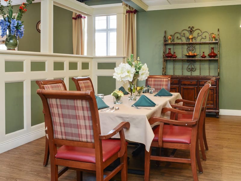 The Wellington At Springfield - Assisted Living in Springfield, MA photo 2