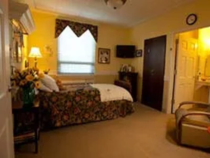 Hillcrest Convalescent Center - Nursing Home in Durham, NC photo 3