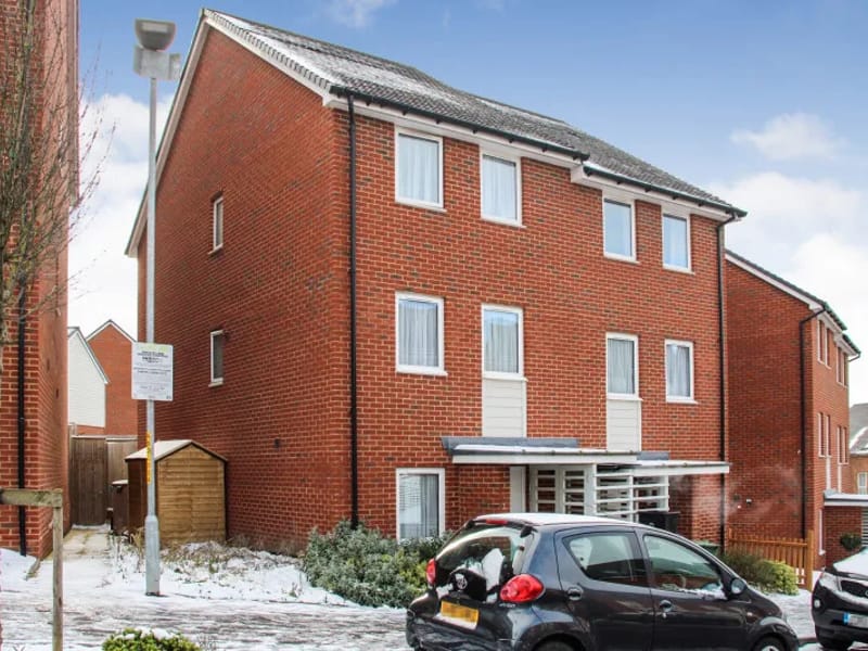 69 Burroughs Drive Dartford - Assisted Living in Dartford, England photo 2