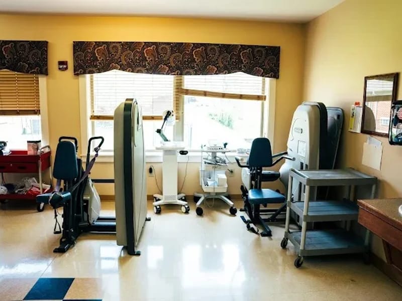 Stanford Crossing - Nursing Home in Stanford, KY photo 3