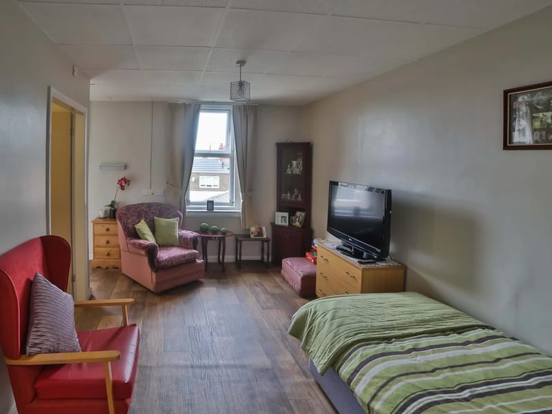 Cedar House Care Home in Leicester, England photo 1