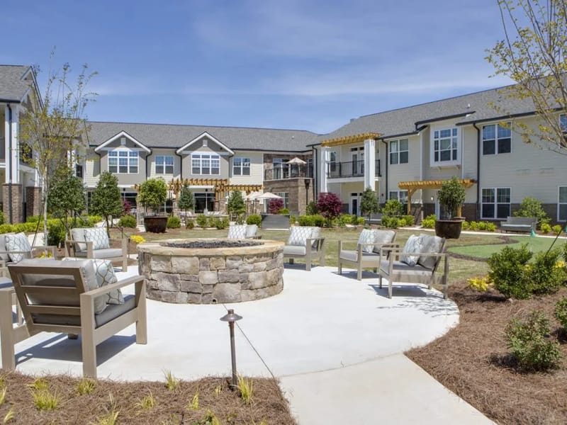 Arbor Terrace At Hamilton Mill - Assisted Living in Dacula, GA photo 2