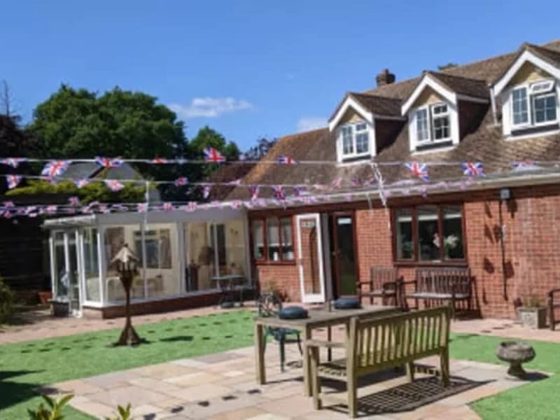 Little Oaks - Assisted Living in Witham, England photo 4