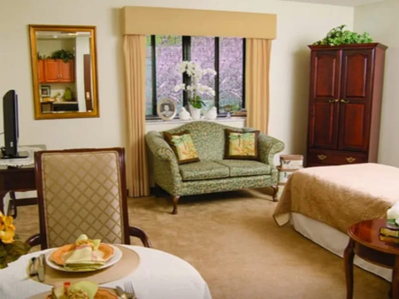 Clanfield Residential Care Home - Assisted Living in Kettering, England photo 3
