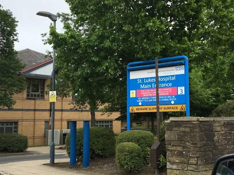 St Luke's Hospital - Hospital in Bradford, England photo 9