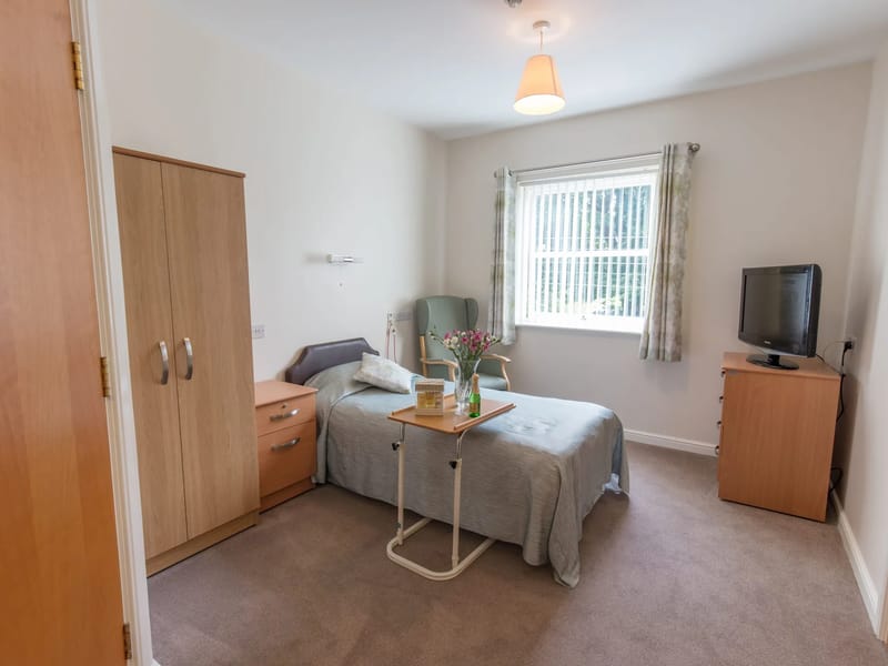 Derwent Residential Care Home - Assisted Living in Hastings, England photo 3