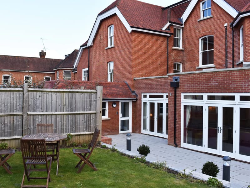 Wellington Park Nursing Home in Enfield, England photo 1