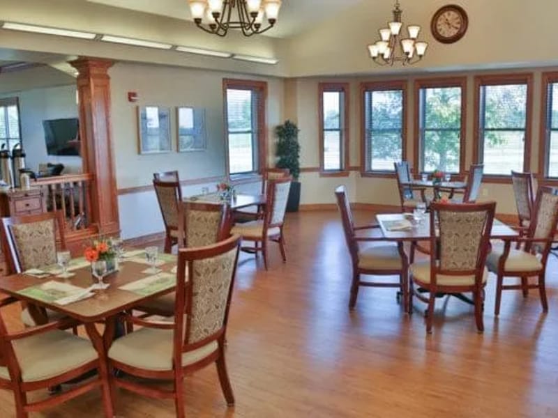 Heritage Pointe of Huntington - Nursing Home in Huntington, IN photo 2