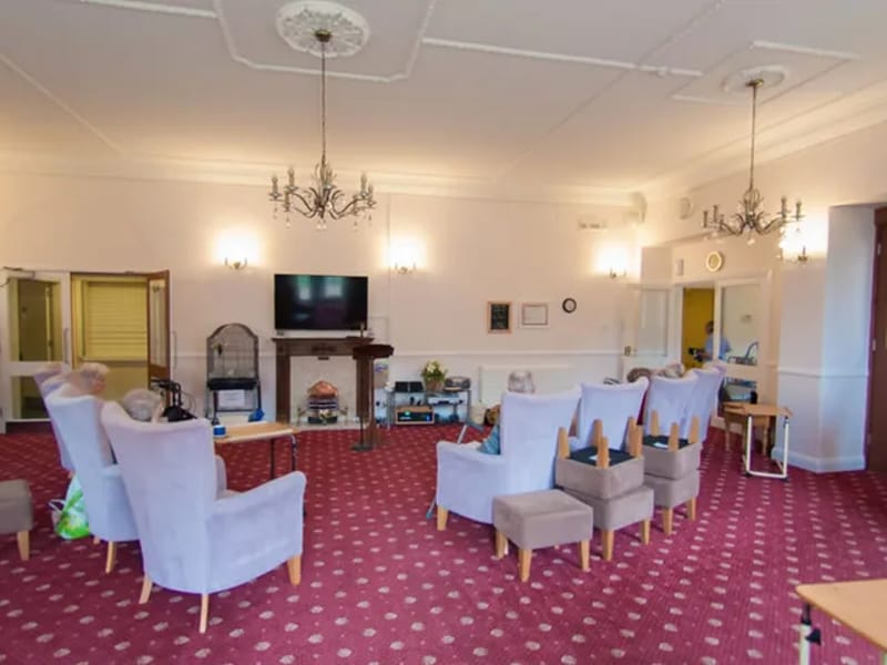 Comfort Call - St Andrews House in Nottingham, England photo 2