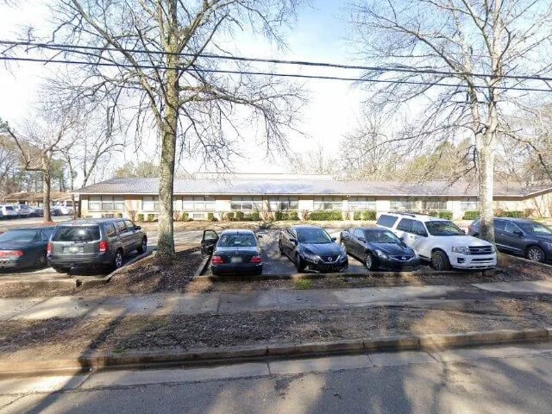 Spring Gate Rehab & Healthcare Center - Nursing Home in Memphis, TN photo 2