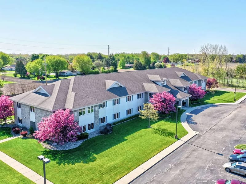 Colonnades Assisted Living - Assisted Living in Bay City, MI photo 3