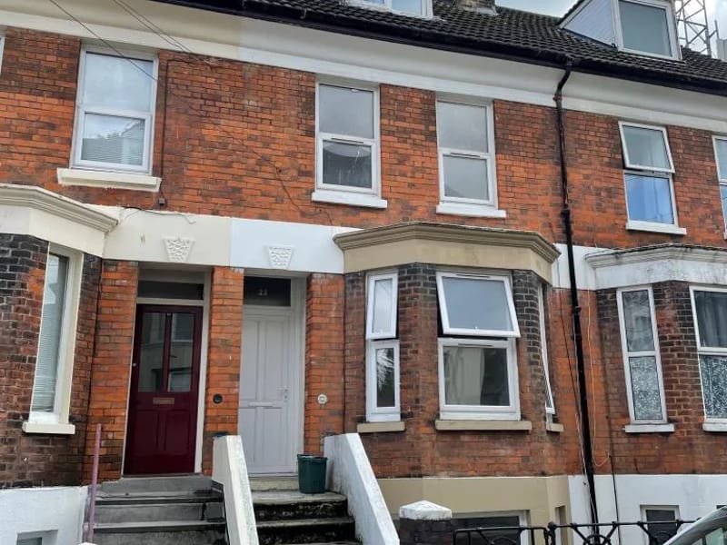 Turning Point - Kent LD Residential â Lenacre Avenue in Dover, England photo 2