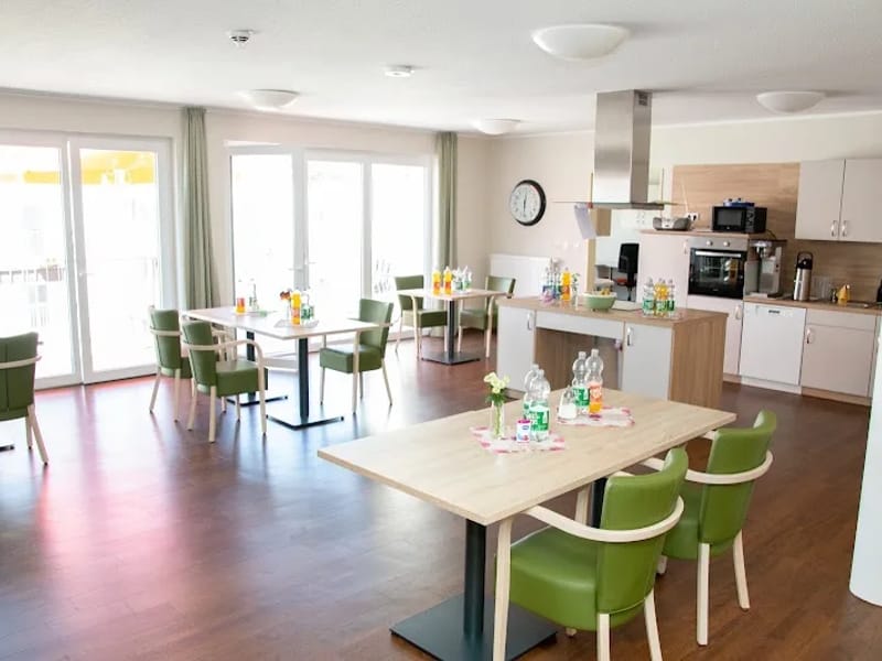 DRK Seniorenzentrum Neumühl Kurzzeitpflege - Pflegeheim in Duisburg, Nordrhein-Westfalen photo 2