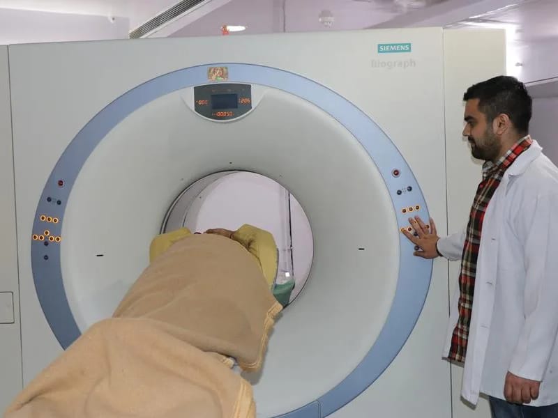 Spiral CT and MRI Centre - अस्पताल in India, Chandigarh photo 2