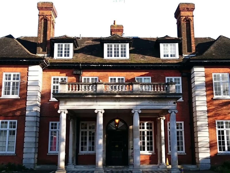 Elms House - Assisted Living in Shrewsbury, England photo 2