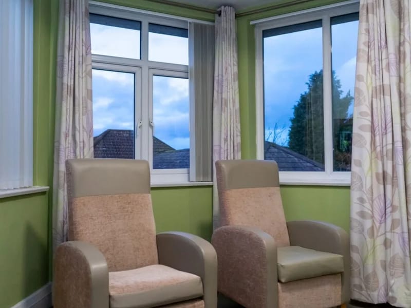 Blenheim Court Care Home - Nursing Home in Hampshire, England photo 3
