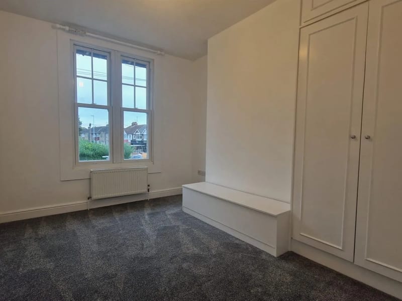 South Farm Road - Assisted Living in Worthing, England photo 1