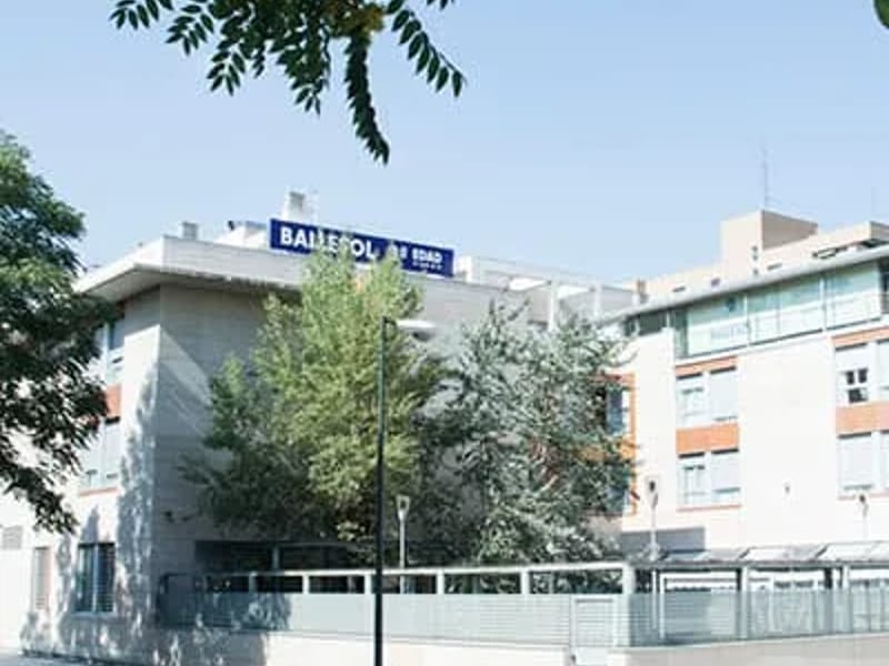 Residencia Ancianos Ballesol Zaragoza I Mariana Pineda - Hogar de Ancianos in Zaragoza, Aragón photo 2