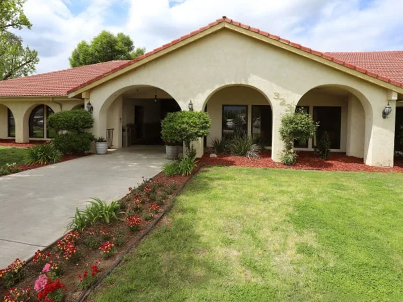 Arvin Post Acute - Nursing Home in Arvin, CA photo 1