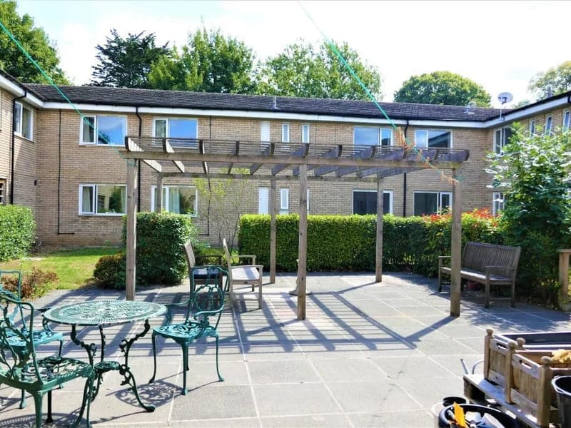 Arbor House in Leicester, England photo 1