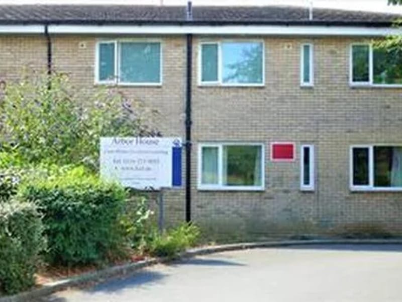 Arbor House in Leicester, England photo 3