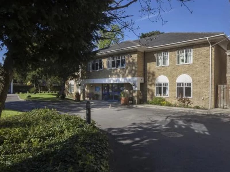 Uplands House Care Home - Nursing Home in Fareham, England photo 2