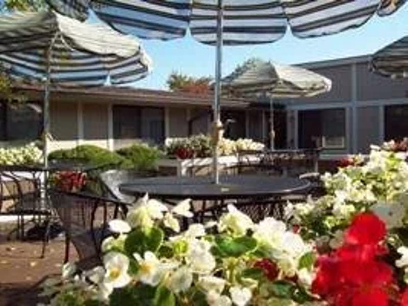 Center for Rehabilitation at Hampton Woods The - Nursing Home in Poland, OH photo 2