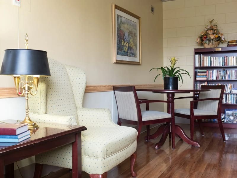 White Oak Manor - Newberry - Nursing Home in Newberry, SC photo 2