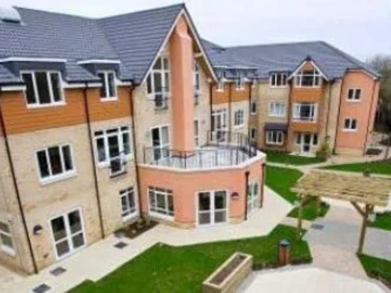 Poplar House - Assisted Living in Basildon, England photo 3