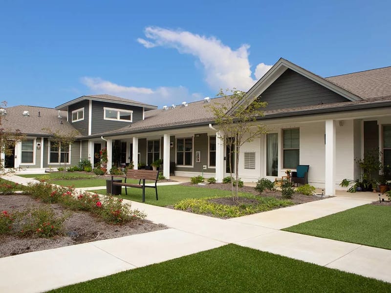 Avanti Senior Living At Lafayette - Level 3 - Assisted Living in Youngsville, LA photo 2