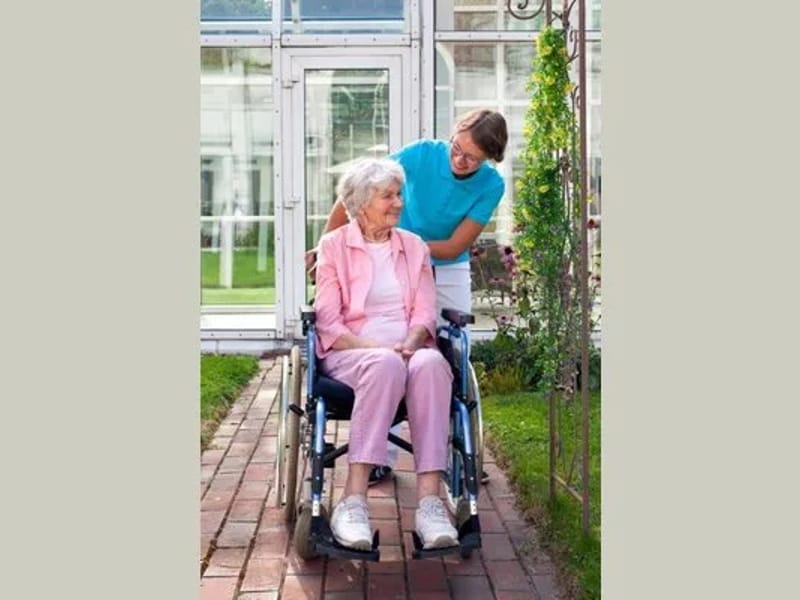 AMLD HOME CARE SERVICES - Home Health Nursing in Van Nuys, CA photo 2