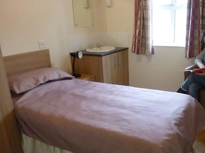 Croftfield Residential Care Home - Assisted Living in Carlisle, England photo 3