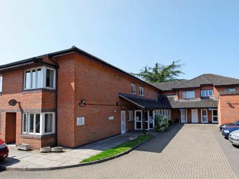 Friars Mead - Assisted Living in Kings Langley, England photo 3