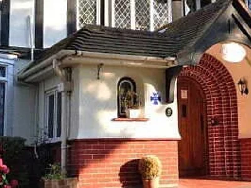 Chegworth Nursing Home - Nursing Home in Cheam, England photo 3