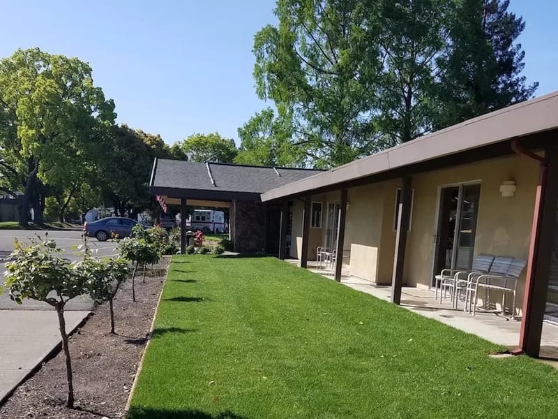 Piner'S Guest Home - Assisted Living in Napa, CA photo 2
