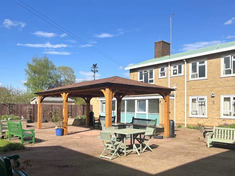 Lenthall House - Nursing Home in Market Harborough, England photo 3