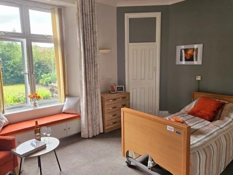 Moorland House - Nursing Home in Hope Valley, England photo 3