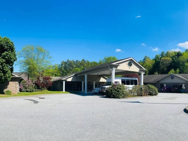 Glenbridge Health and Rehabilitation - Nursing Home in Boone, NC photo 2