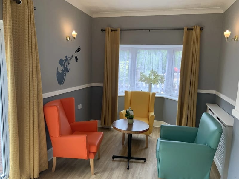 Peel House Nursing Home in Fareham, England photo 1