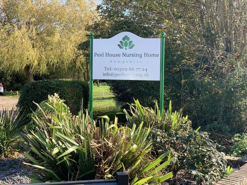 Peel House Nursing Home in Fareham, England photo 2