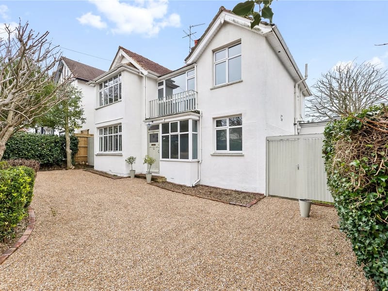 3a The Droveway - Assisted Living in Hove, England photo 1