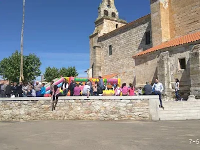 Residencia De Personas Mayores De Almaraz De Duero - Hogar de Ancianos in Almaraz De Duero, Castilla y León photo 1