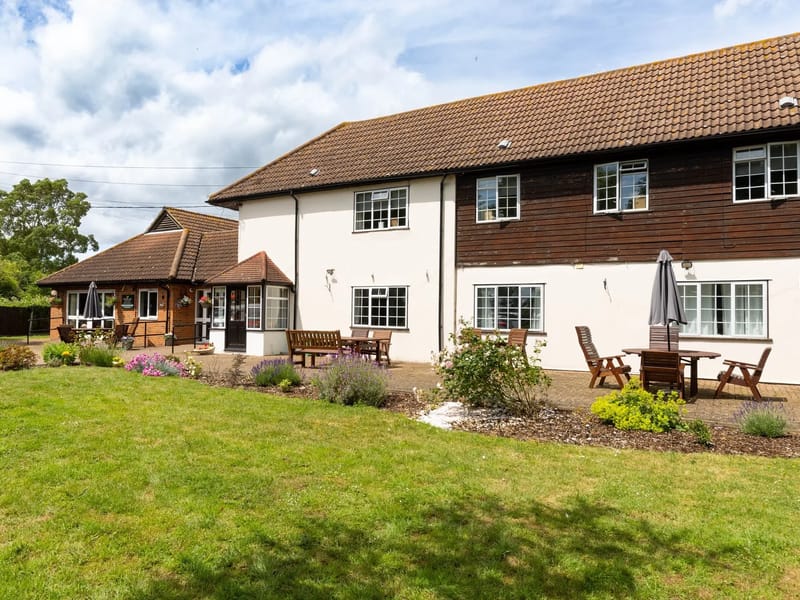 Ladyville Lodge - Assisted Living in Upminster, England photo 2