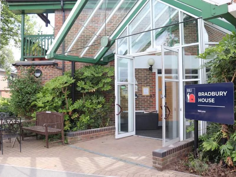 Bradbury House - Assisted Living in Aylesford, England photo 2