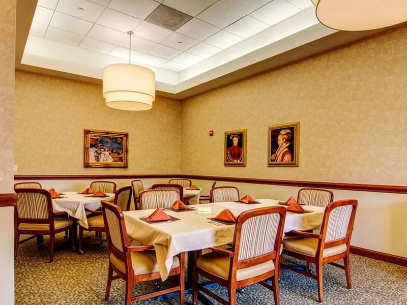 Manchester Rehab and Healthcare Center - Nursing Home in Ballwin, MO photo 2